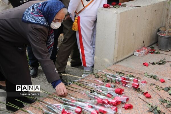 شانزدهمین آیین ملی عطرافشانی و گلباران مزارشهدای ادیان توحیدی در اسلامشهر