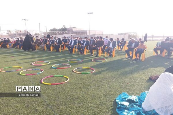 جشنواره بازی‌های بومی ومحلی در روستای لمبدان شهرستان دیر