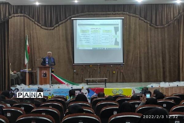 گردهمایی مربیان سازمان دانش‌آموزی شهرستان برخوار