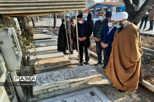 غبارروبی و عطر افشانی مزار شهدای  فشافویه