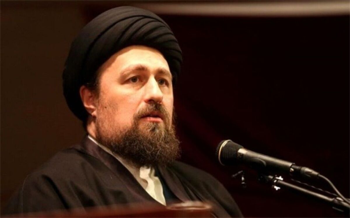 همه باید پشت سر یک فرمانده و در یک مسیر گام برداریم