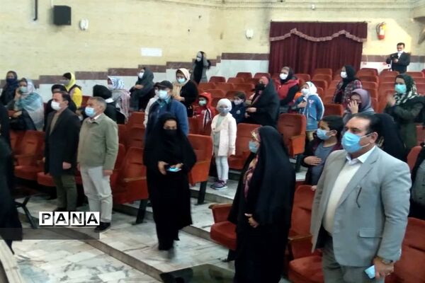 افتتاح نمایشگاه هنرهای دستی بانوان در شهرستان ساوجبلاغ