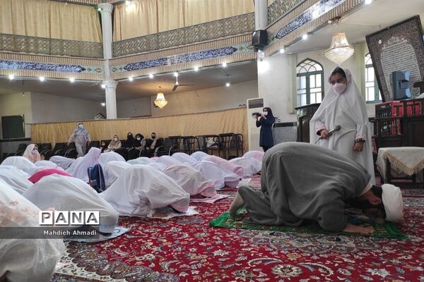 جشن تکلیف دختران مدرسه ابتدایی شهید سیفی شهرستان رباط کریم