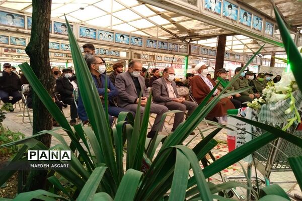 آیین مهمانی لاله ها در قم به مناسبت دهه فجر-2