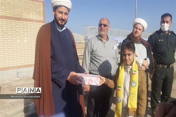 شرکت پیشتازان شادگان‌ در همایش پیاده‌روی