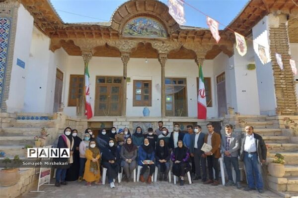 برگزاری نمایشگاه کارآفرینان و مشاغل خانگی در نی ریز