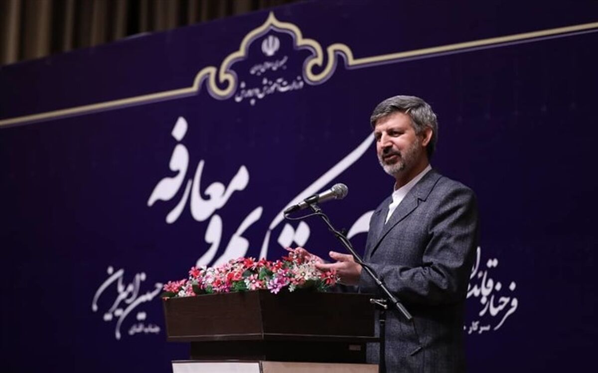 معلم در هر مکان و زمانی منشأ خیر و برکت است