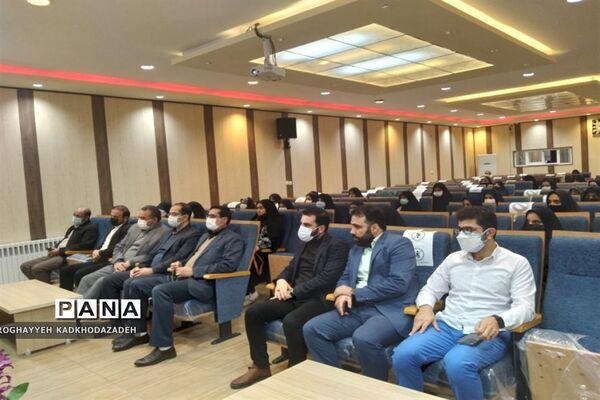 انتخابات مجلس دانش‌آموزی دختران ناحیه یک قم