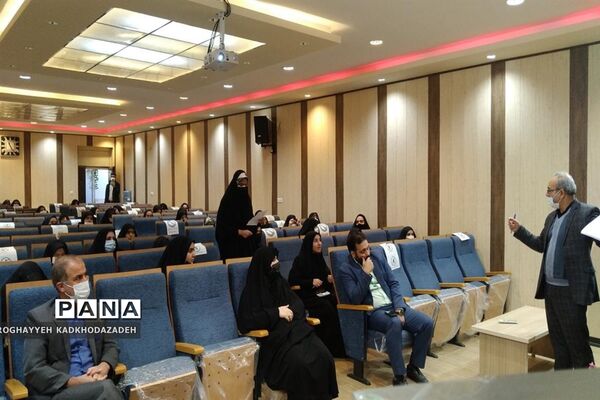 انتخابات مجلس دانش‌آموزی دختران ناحیه یک قم