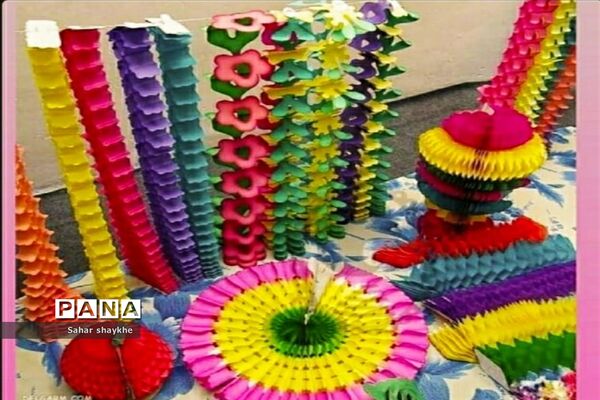 گرامیداشت دهه مبارک فجر در مدارس ملارد