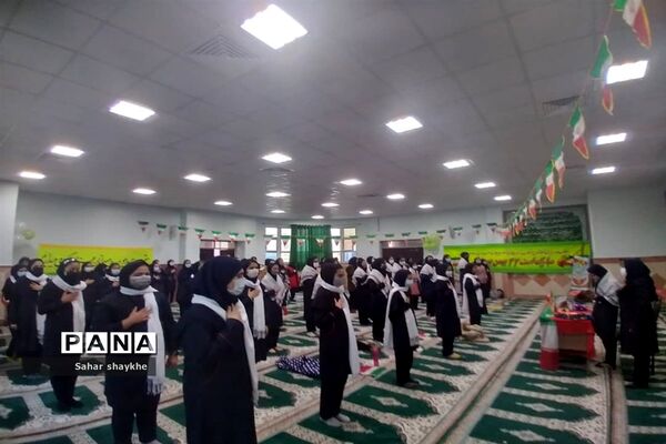 گرامیداشت دهه مبارک فجر در مدارس ملارد