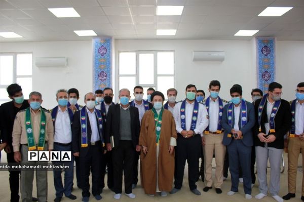 دیدار اعضای سازمان دانش‌آموزی لرستان با نماینده ولی فقیه در استان