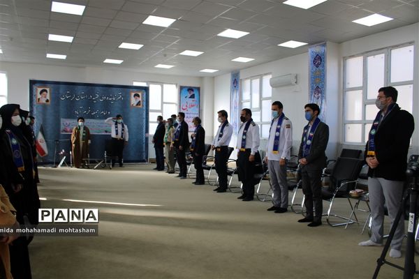 دیدار اعضای سازمان دانش‌آموزی لرستان با نماینده ولی فقیه در استان