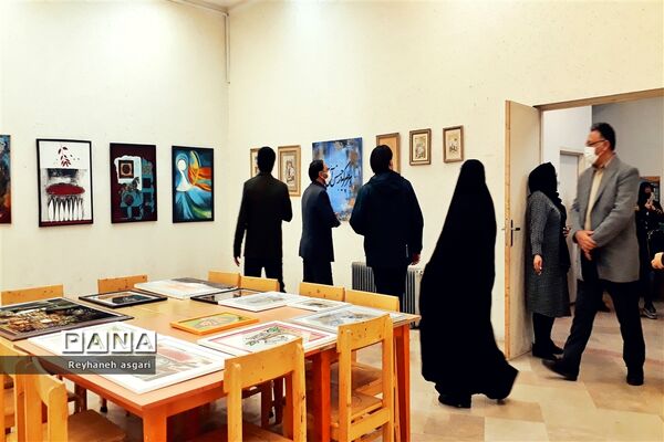 افتتاح نمایشگاه هنری «طلیعه فجر» در شهرستان قرچک