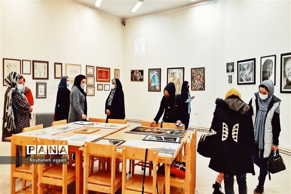 افتتاح نمایشگاه هنری «طلیعه فجر» در شهرستان قرچک