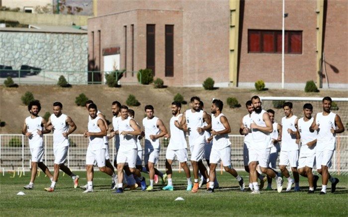 استقلال با خرید جدیدش تمرین کرد