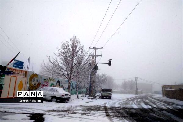 طبیعت برفی و هوای پاک در روستای بیدهند قم