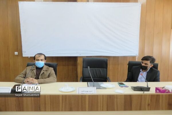 جلسه  مجمع نخبگان نوجوان و دانش‌آموزی  استان بوشهر