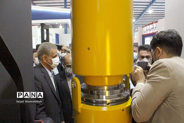 افتتاح نمایشگاه تخصصی صنعت نفت در اهواز
