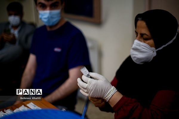 واکسیناسیون دانشجویان ساکن در کوی دانشگاه