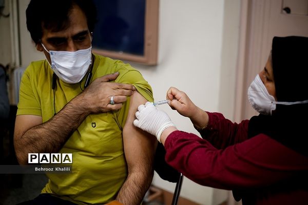 واکسیناسیون دانشجویان ساکن در کوی دانشگاه