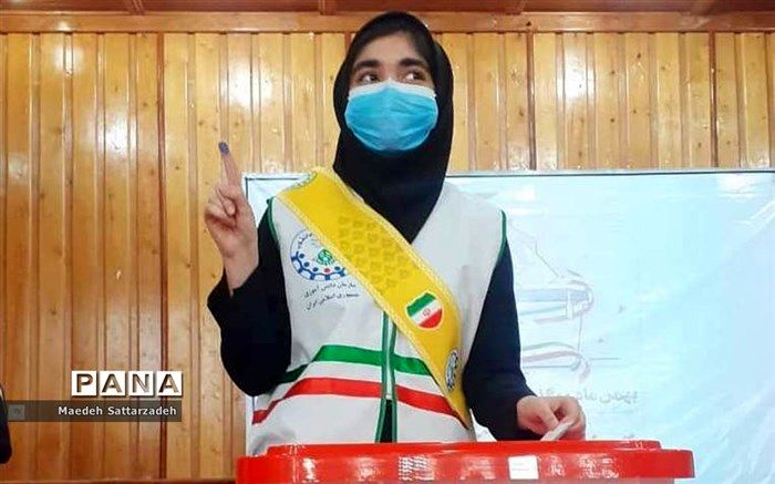 مجلس دانش آموزی، محلی جهت کادرسازی مدیران آینده جمهوری اسلامی است