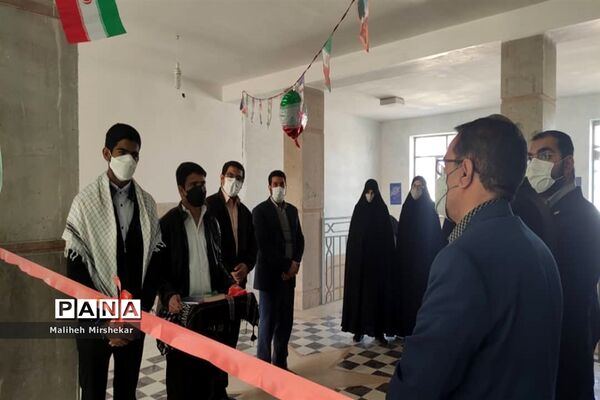 افتتاح نمایشگاه «مدرسه انقلاب» در زابل