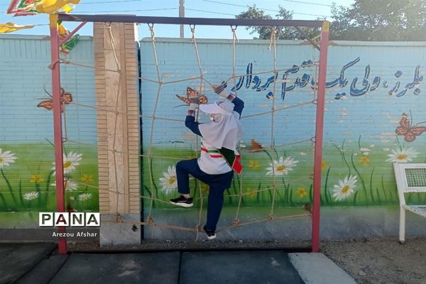 افتتاحیه مدرسه پویا در مدرسه ابتدایی دخترانه سمیه در شهر بندرامام خمینی(ره)