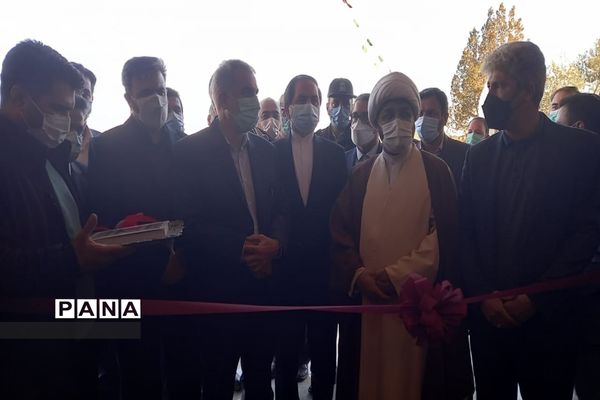 افتتاح طرح های آموزشی با حضور وزیر آموزش و پرورش در شهرستان پیشوا