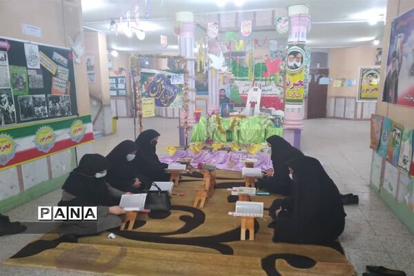 مراسم عطر افشانی و غبار روبی مزار شهدا در اهواز