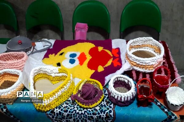 نمایشگاه دست سازه‌های دانش‌آموزی مدارس ملارد