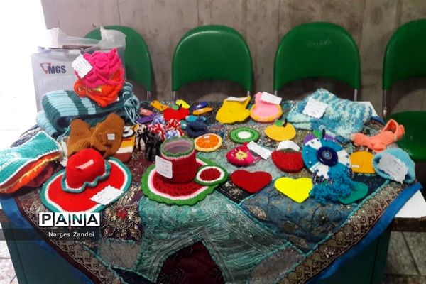 نمایشگاه دست سازه‌های دانش‌آموزی مدارس ملارد