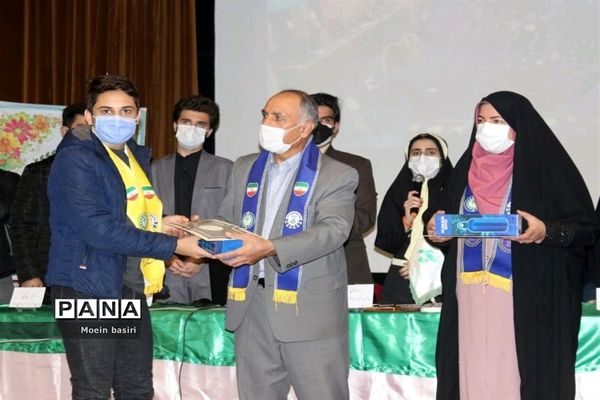 نشست مطالبه‌گری نمایندگان مجلس دانش‌آموزی استان قزوین