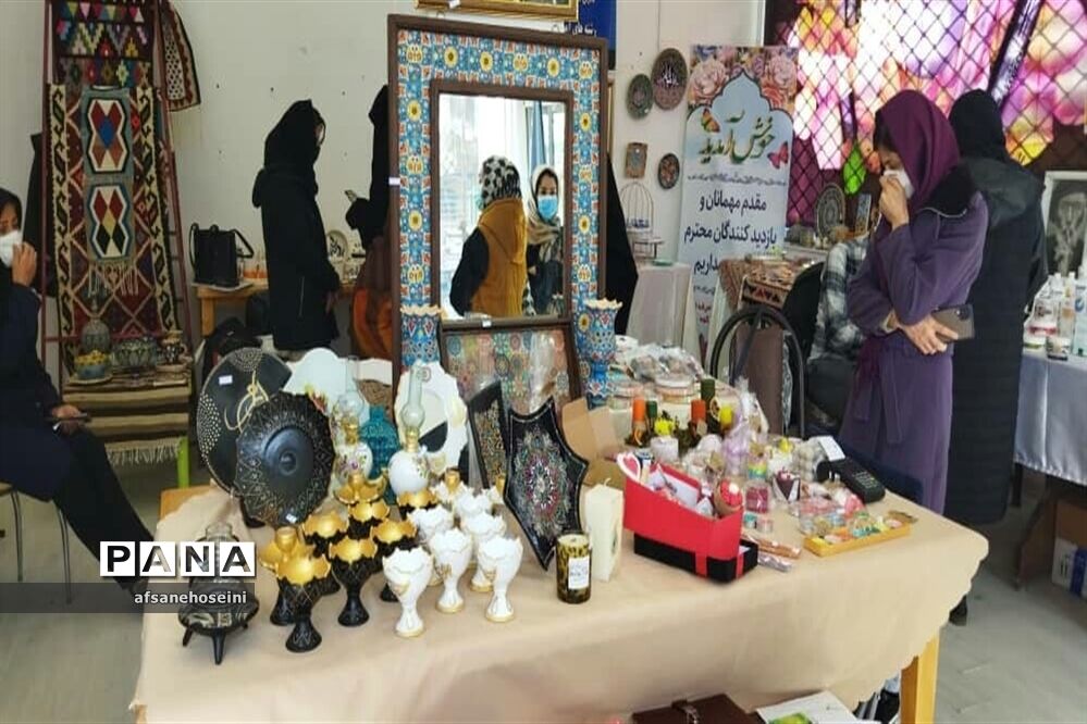 برپایی نمایشگاه توانمندی‌ها و دستاوردهای بانوان در فیروزکوه