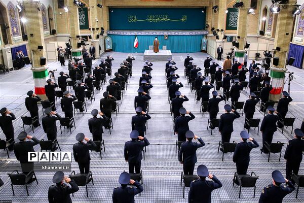دیدار فرماندهان و کارکنان نیروی هوایی و پدافند هوایی ارتش با رهبر انقلاب