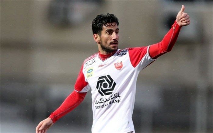 دو پرسپولیسی از دیدار با نساجی محروم شدند