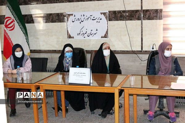 برگزاری مسابقه مشاعره دانش‌آموزی عصرانقلاب درفیروزکوه