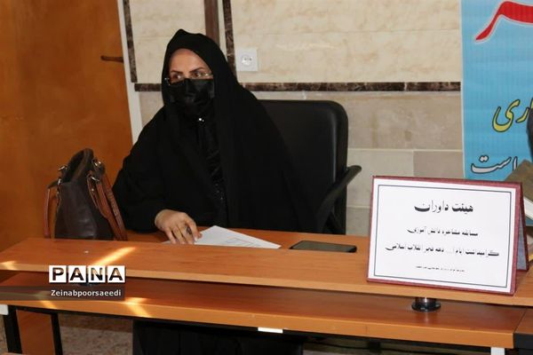 برگزاری مسابقه مشاعره دانش‌آموزی عصرانقلاب درفیروزکوه