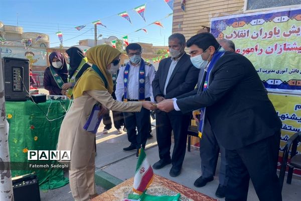 برگزاری همایش یاوران انقلاب در رامهرمز