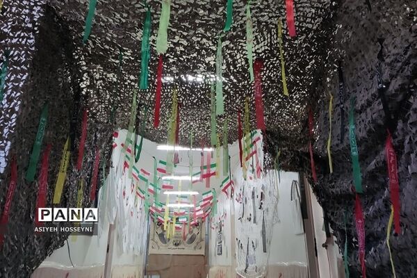افتتاحیه نمایشگاه مدرسه انقلاب در فشافویه
