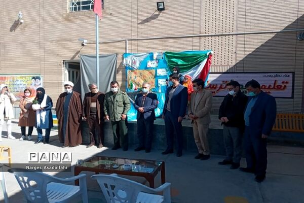 افتتاح نمایشگاه دستاوردهای انقلاب درشهرستان قاین