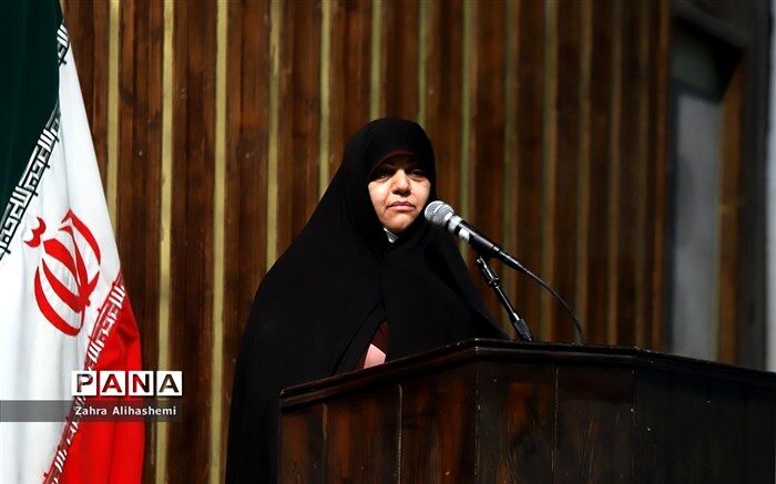 کسب ١۴٣٠ رتبه برگزیده مسابقات فرهنگی هنری توسط دانش‌آموزان تهران