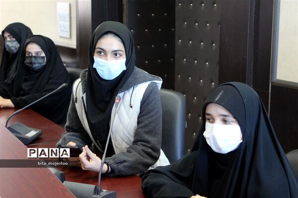 برگزاری نشست کرسی آزاد اندیشی در گلوگاه