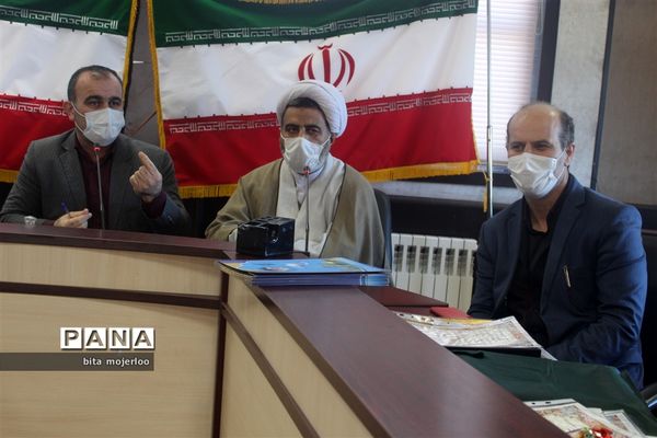 برگزاری نشست کرسی آزاد اندیشی در گلوگاه