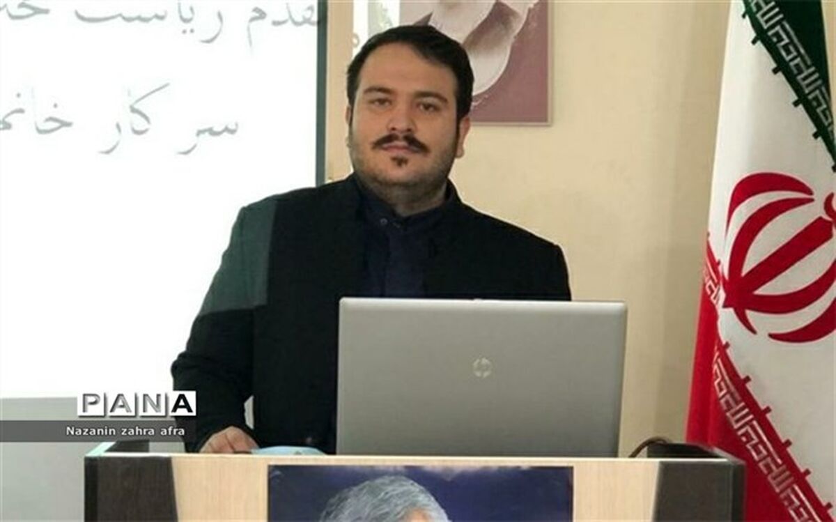 نقش مدارس در درک و باور درست از انقلاب برای دانش‌آموز، بسیار مهم‌ است