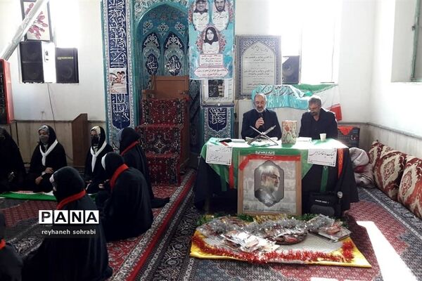مراسم گرامیداشت دهه فجر در مسجد اتابک شهر آبسرد