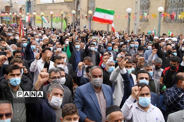 حضور پرشور دانش‌آموزان و فرهنگیان بهبهانی در راهپیمایی یوم الله 22 بهمن ماه