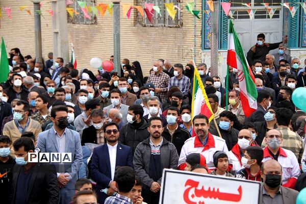 حضور پرشور دانش‌آموزان و فرهنگیان بهبهانی در راهپیمایی یوم الله 22 بهمن ماه