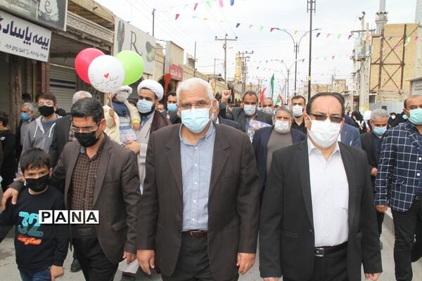 حضور پرشور دانش‌آموزان و فرهنگیان بهبهانی در راهپیمایی یوم الله 22 بهمن ماه