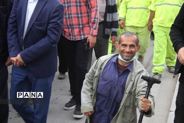 حضور پرشور دانش‌آموزان و فرهنگیان بهبهانی در راهپیمایی یوم الله 22 بهمن ماه